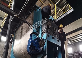 使用臥式螺帶混料機(jī)，溫度控制要重視